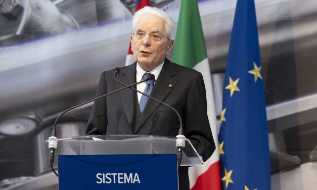 Mattarella: “Vigilare sul caporalato e sulle condizioni inumane dei lavoratori stagionali è un dovere”