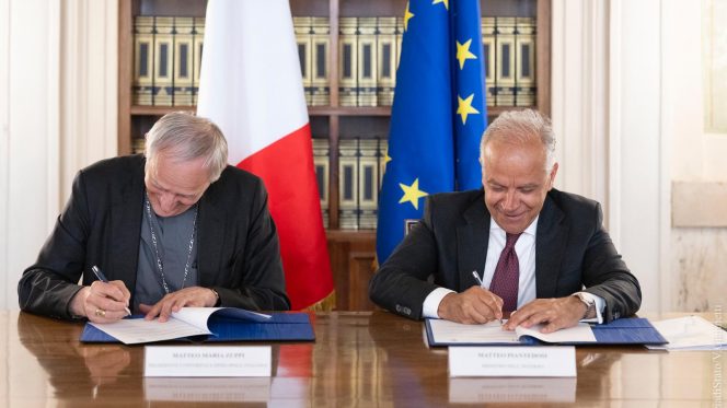 Accoglienza e di inclusione ai migranti: firmato il Protocollo tra Ministero dell’Interno e Cei