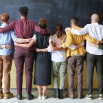 Istat: minori stranieri a rischio di povertà o esclusione sociale