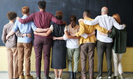 Istat: minori stranieri a rischio di povertà o esclusione sociale