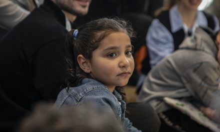 Unicef: più di 400 milioni di bambini nel mondo vivono in condizioni di povertà